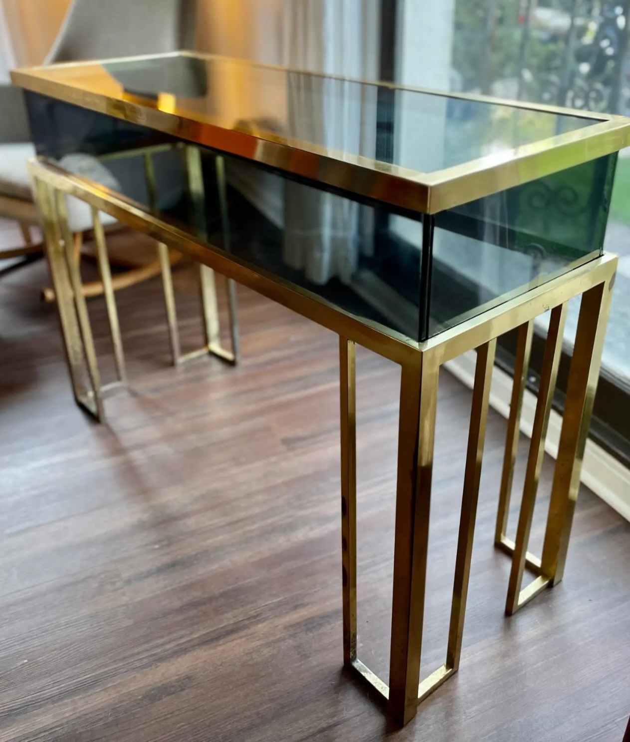 Italian Design Console Table in Brass and Gray Smoked Glass - Image 4
